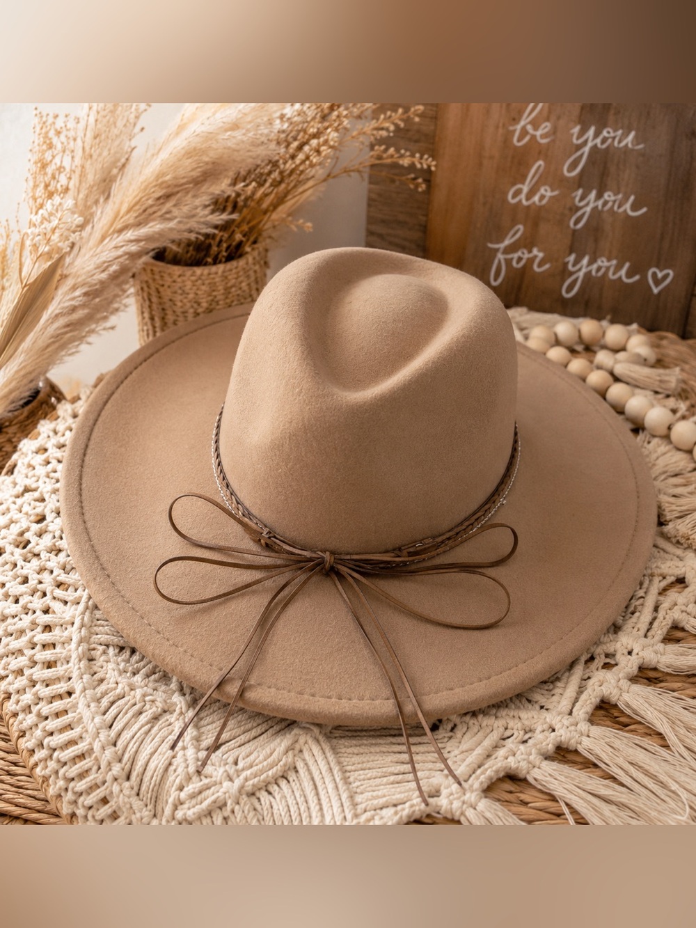 Stylish Women's Wide Brim Felt Fedora Hat in Tan